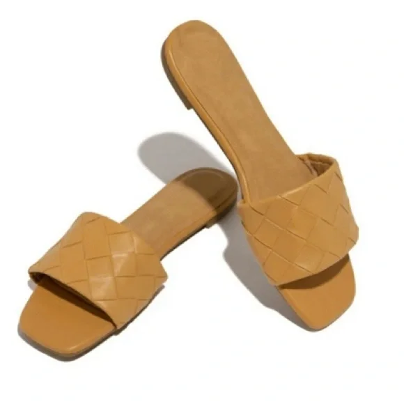 SOLD Bamboo | Braided Square Toe Slide Sandals Size 9 - Picture 1 of 3